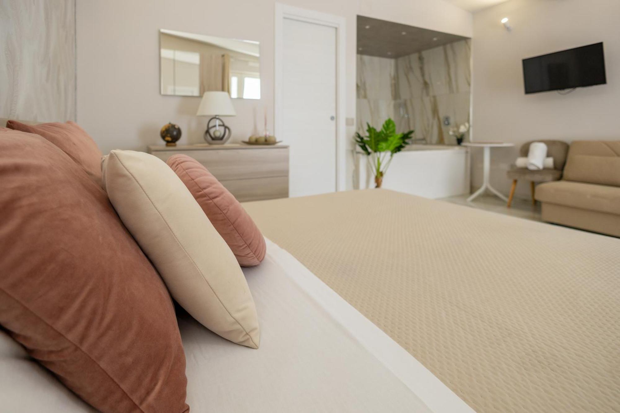 La Perla Luxury Rooms Ангри Екстериор снимка