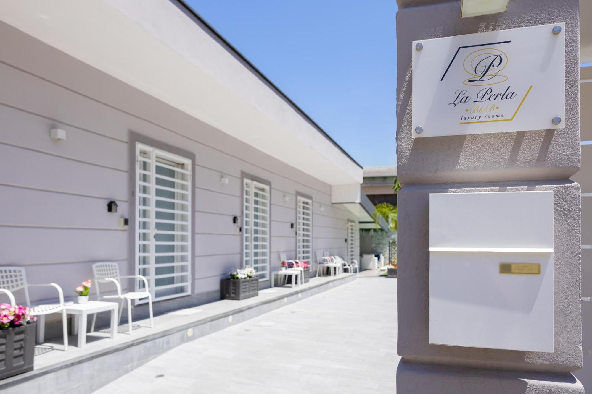 La Perla Luxury Rooms Ангри Екстериор снимка